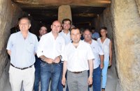 PSOE-A dice que no respaldarán un Gobierno del PP que "recorta" los derechos de ciudadanos