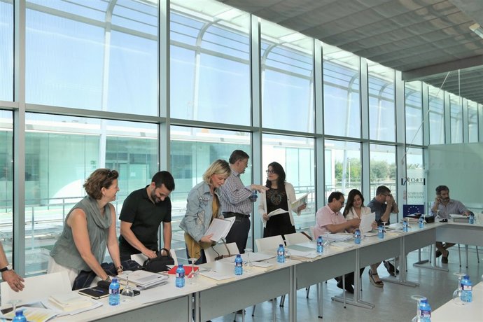 El gobierno autonómico reunido en Torrevieja