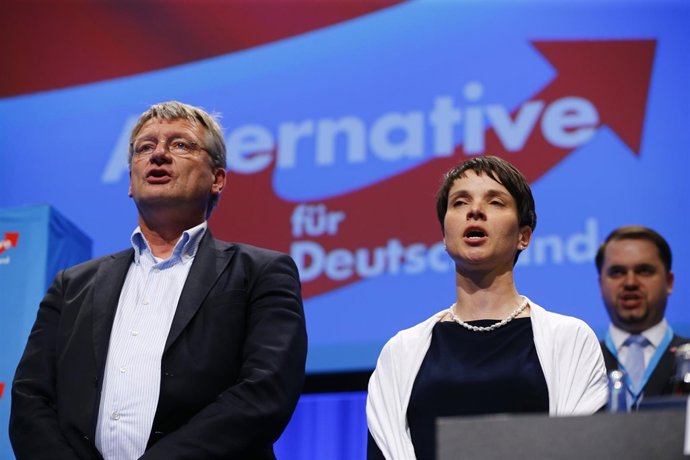 Meuthen con la líder del AfD, Frauke Petry