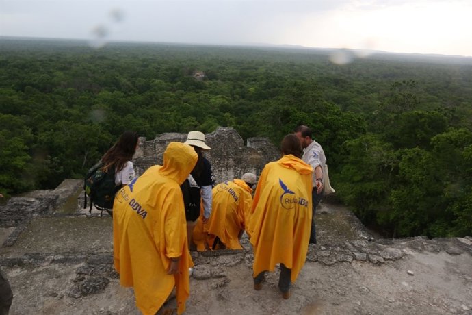 Visita de la Ruta BBVA a la ciudad maya de Calakmul.