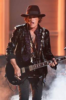 Joe Perry es guitarrista de Aerosmith y Hollywood Vampires