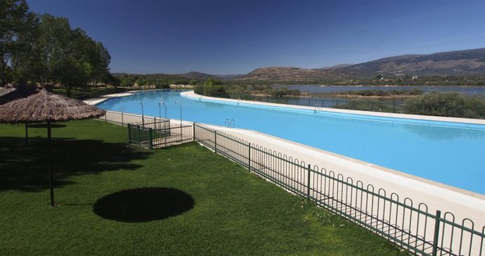 Piscina de Riosequillo