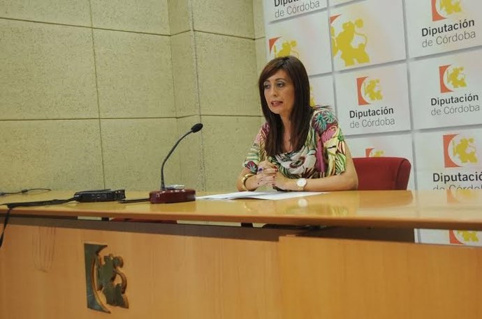 Felisa Cañete durante rueda de prensa