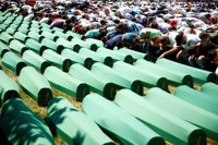 Bosnia da sepultura individual a 127 víctimas de la masacre de Srebrenica