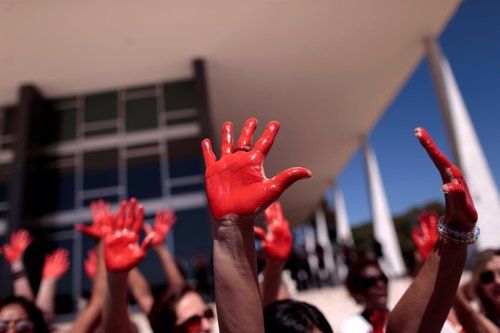 Manifestación en Brasil contra la violación sexual