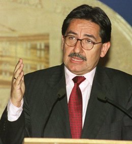 Humberto Martínez.