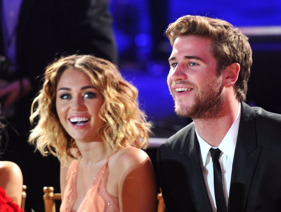 Miley Cyrus y Liam Hemsworth/ Getty