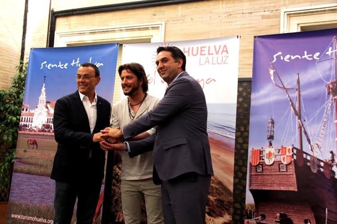 Manuel Carrasco en Diputación de Huelva.