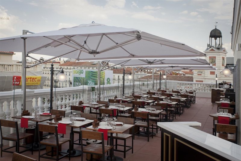 El Corte Inglés abre en la Puerta del Sol un espacio gastronómico con El Corte Inglés abre en la Puerta del Sol un espacio gastronómico con