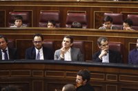 El PSOE pregunta a Rivera si no investirá a Rajoy porque "queda mal" pero luego apoyará sus políticas