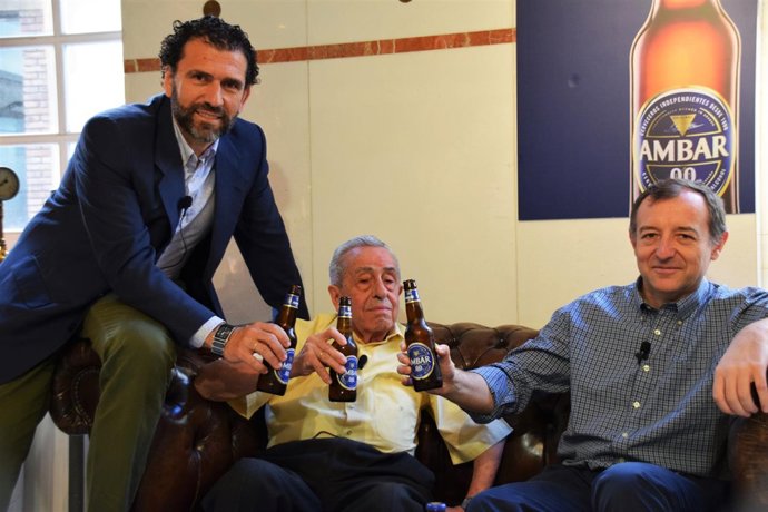 Ambar celebra sus 40 años de cerveza sin alcohol. 