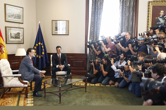 Rajoy se reúne con Pedro Sánchez en el Congreso