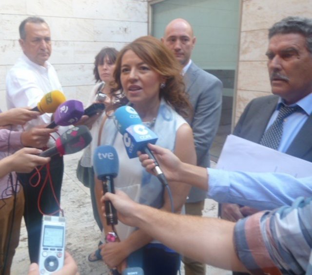 Aurelia Sánchez antes de la reunión del Consejo Regional del Pueblo Gitano