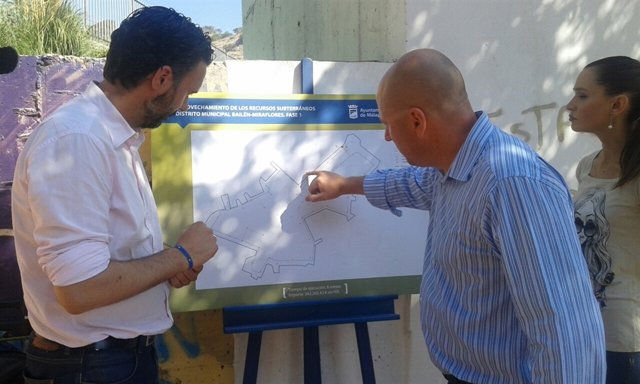 El Ayuntamiento De Málaga Informa: EL AYUNTAMIENTO EXTIENDE LA RED DE BALDEO A M