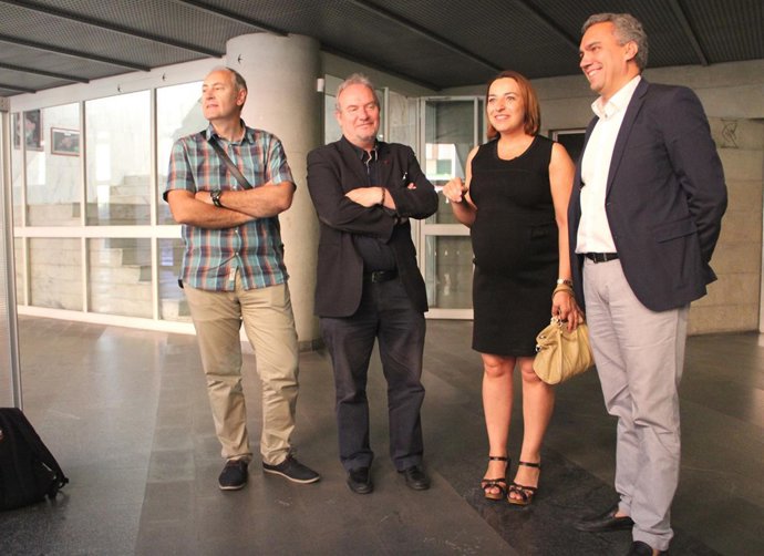 Izquierdo y miembros del PSOE ne la Junta en Palencia