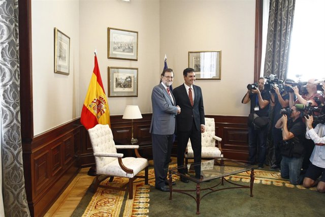 Reunión de Rajoy y Sánchez en el Congreso