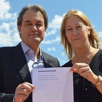 Mas y Munté formalizan su candidatura de tándem presidencial al PDC