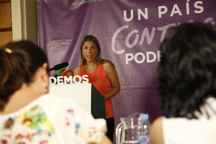 Rueda de prensa de la secretaria general de Podemos Sevilla, Begoña Gutiérrez