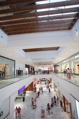 El 90% del público del Centro Comercial Los Arcos considera que es práctico. 