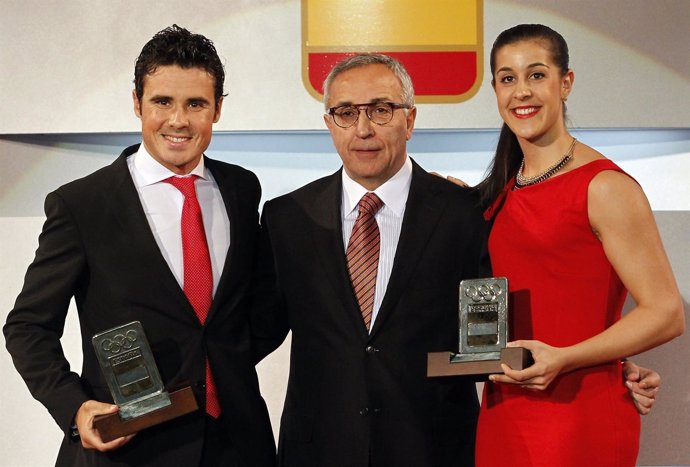 Javier Gómez Noya, Alejandro Blanco y Carolina Marín en la gala del COE