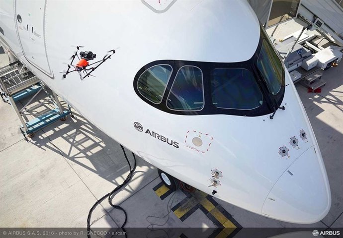 A350 XWB quality inspection by drone