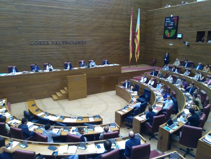 Las Corts dan luz verdea la ley de la nueva RTVV