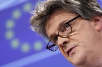 El comisario británico saliente pide "calma y sensatez" para negociar con "inteligencia" el 'Brexit'