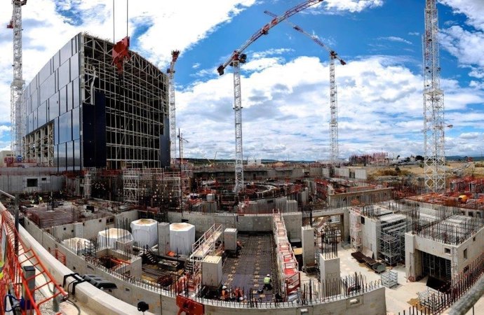 Construcción de Iter en Cardarache (Francia) en junio
