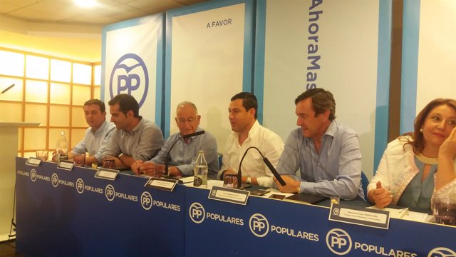 Moreno interviene en la junta directiva provincial del PP de Almería