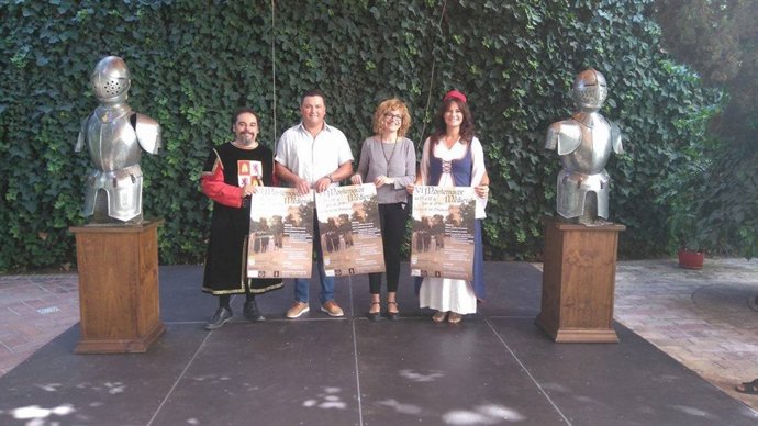 Ruz y García (centro) durante la presentación del evento