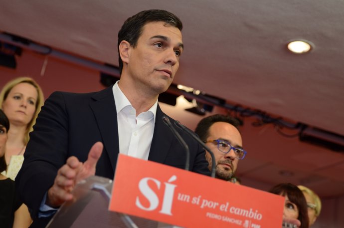 Pedro Sánchez valora los resultados en la noche electoral