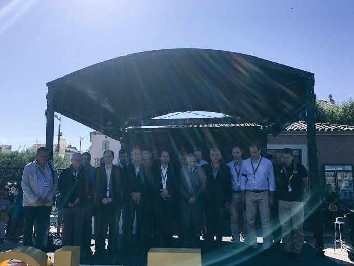 Minuto de silencio en el Tour