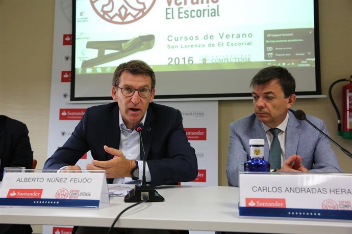 Alberto Núñez Feijóo, presidente de la Xunta de Galicia, en los cursos de verano