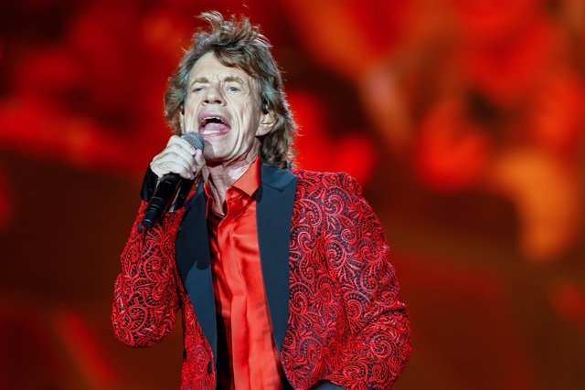Mick Jagger of the Rolling Stones performs at the Ind