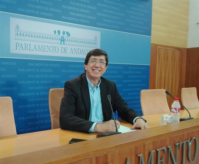 Juan Marín, hoy ante los medios