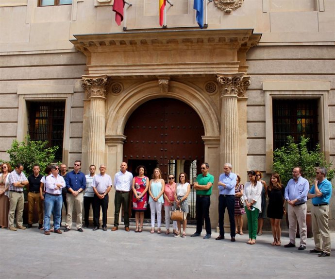 Minuto de silencio por atentados en Niza en Palacio de San Esteban