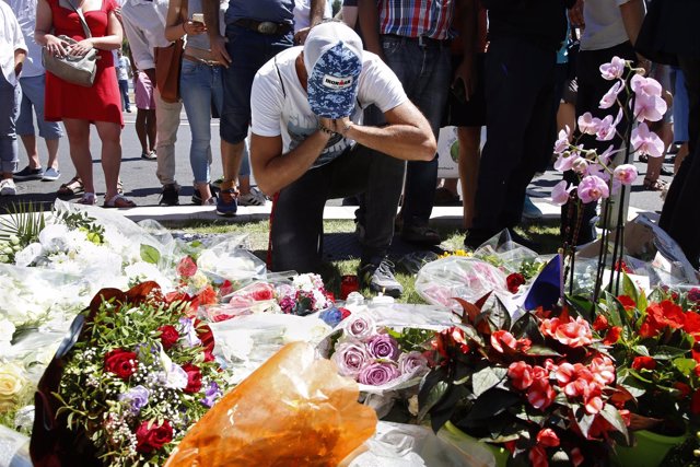 Homenajes a las víctimas del atentado de Niza