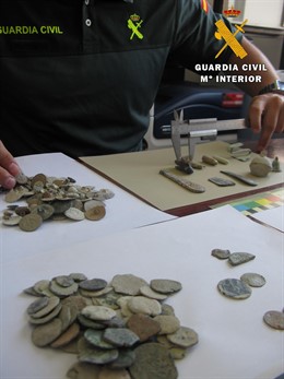 Piezas arqueológicas intervenidas por la Guardia Civil