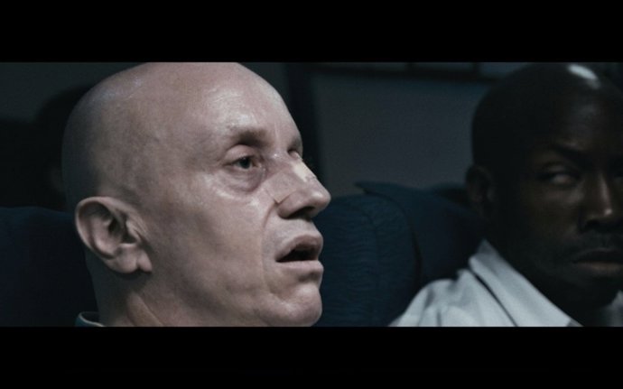 Fotograma de la película 'MayDay'