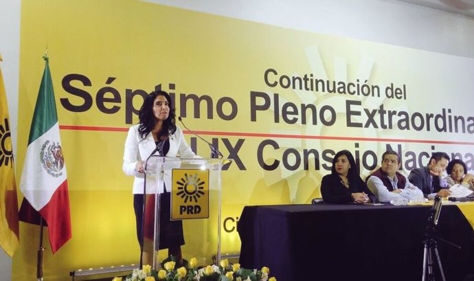 Alejandra Barrales, nueva presidenta del PRD