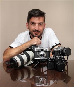 El fotoperiodista onubense Alberto Domínguez.