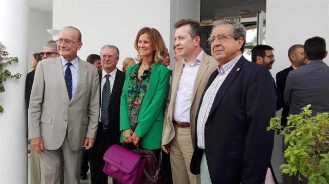 Cristina Garmendia (Málaga Valley), junto a alcalde y Cremades