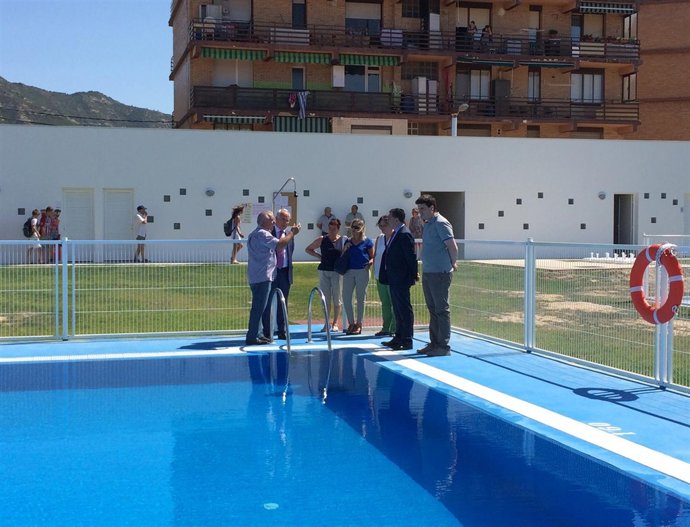 Ceniceros, en las nuevas piscinas de Briñas