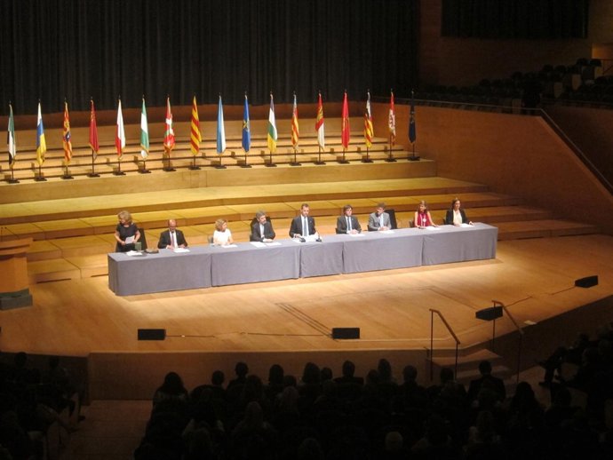 Felipe VI, C.Puigdemont, A.Colau, R.Catalá y C.Madrigal