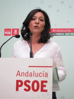 La secretaria regional de Política Municipal del PSOE-A, Rafi Crespín