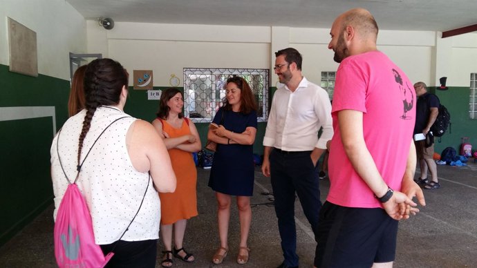 El alcalde de Palma, José Hila en la Escuela Graduada