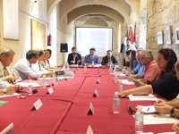 La Mesa del Turismo acuerda medidas para contrarrestar el impacto del Brexit