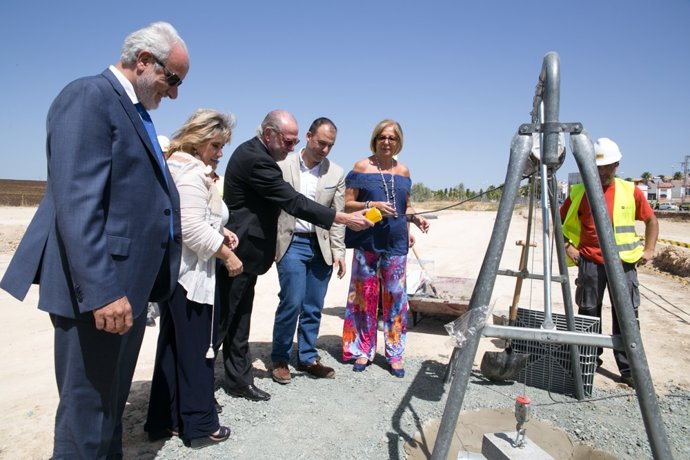 Comienzan las obras de construcción del nuevo colegio de Burguillos (Sevilla)