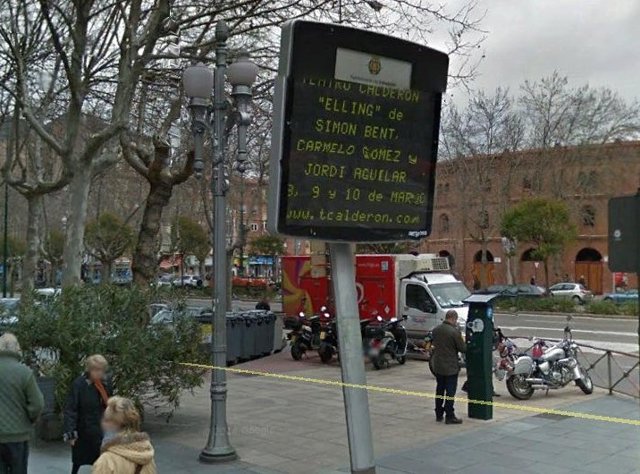 Panel informativo electrónico en el paseo de Zorrilla