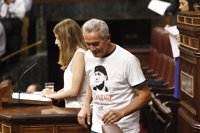 Cañamero promete luchar desde Congreso "sin pedir nada a cambio" como misioneros y monjas